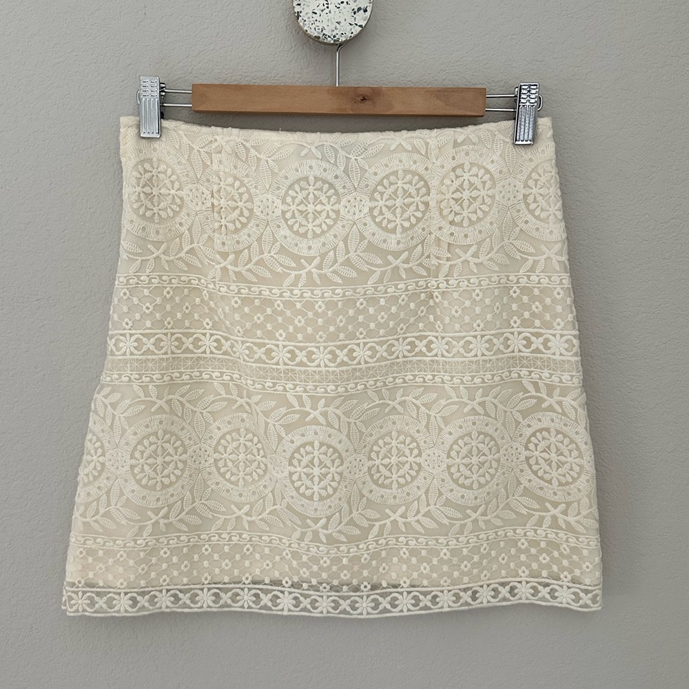 H&M Cream Lace Skirt size XS